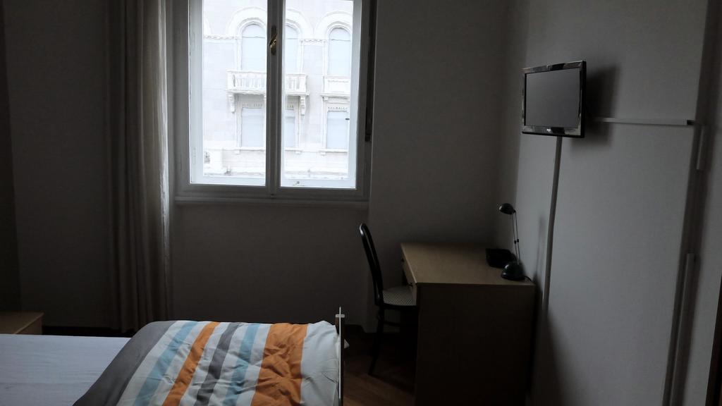 B&B Piazza Goldoni Trieszt Kültér fotó