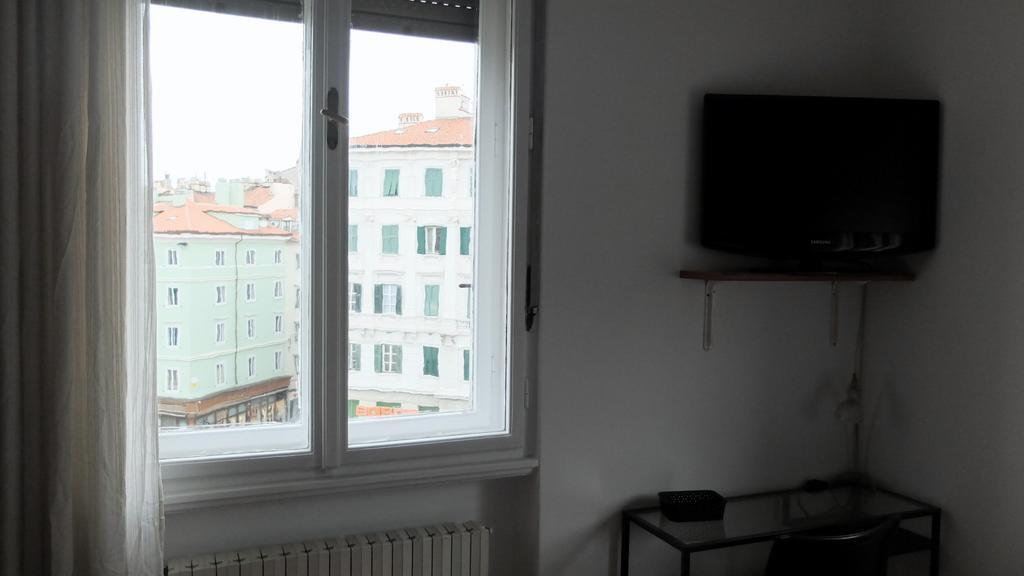 B&B Piazza Goldoni Trieszt Kültér fotó